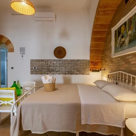 Corso Garibaldi 3* Otranto