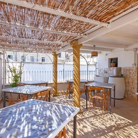 Corso Garibaldi Bed & Breakfast 3*